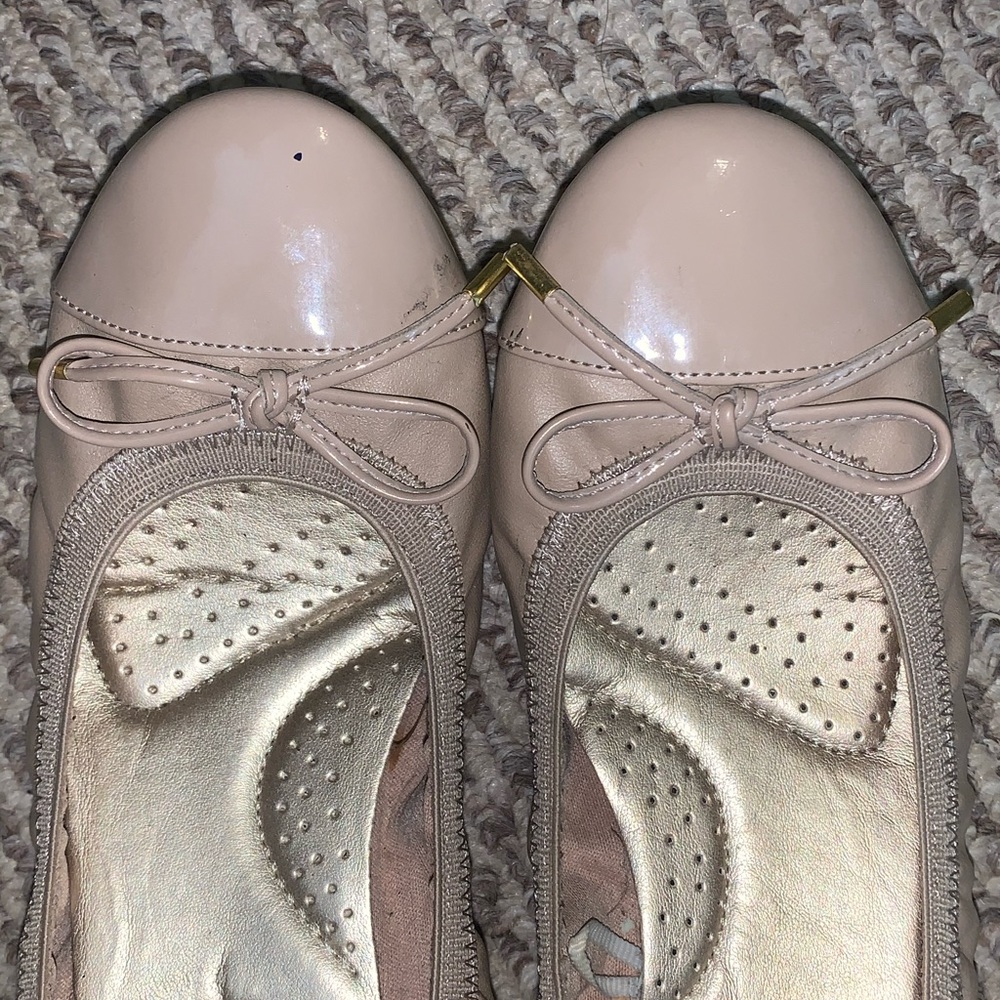 Beige leather ballet flats - Picture 4 of 5